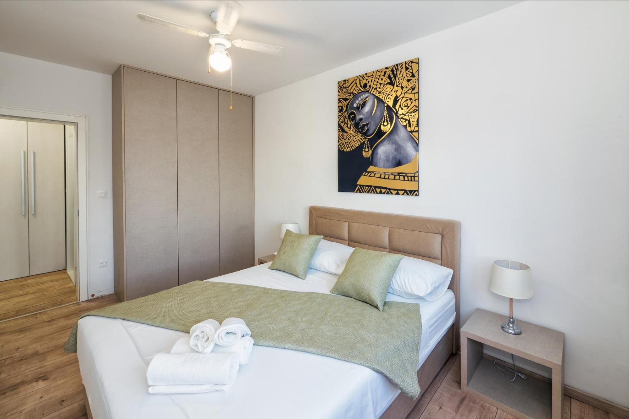3-bedroom Sea View - Balcony, Elevator - Spinut, Apartma