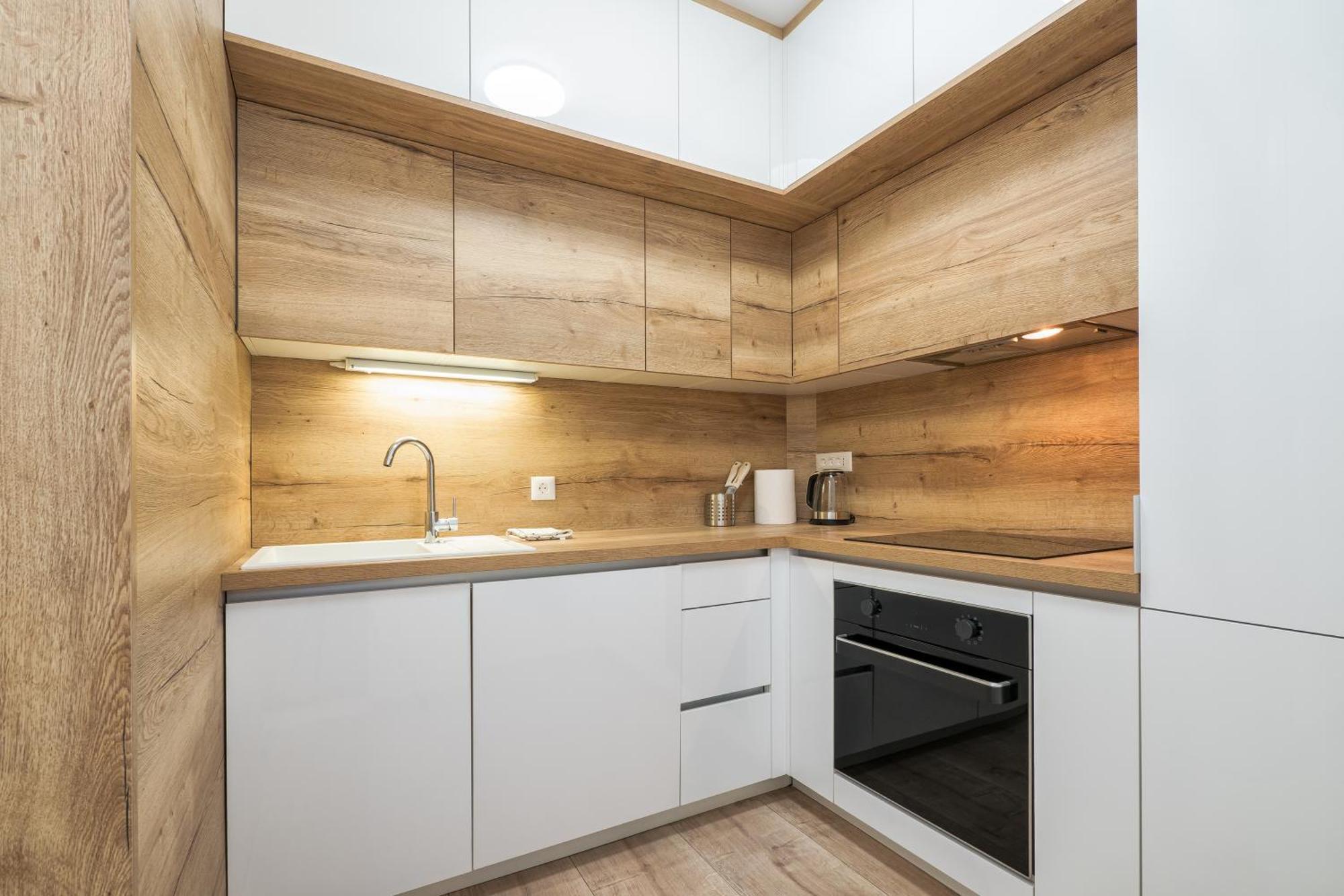 3-bedroom Sea View - Balcony, Elevator - Spinut, Apartma
